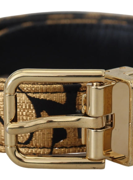 a belt with a gold buckle on it