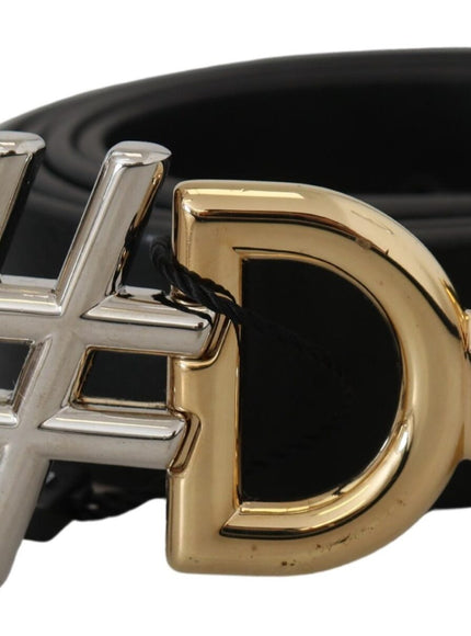 a black and gold belt with the letter dg on it