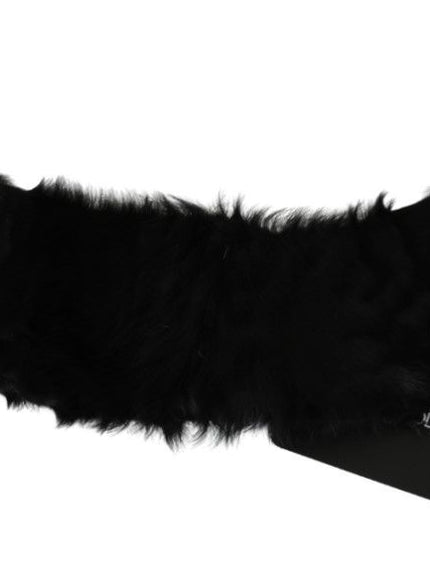 a black fur collar with a tag on it