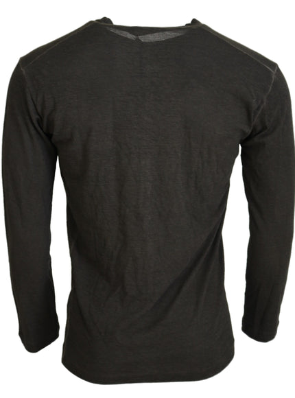 a black shirt with a long sleeve