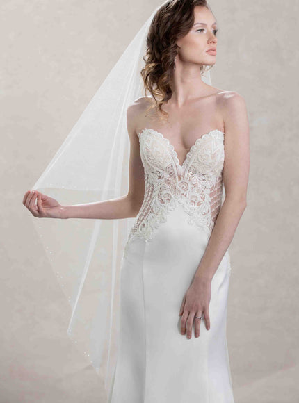 Illusion Pearl and Crystal Trimmed Waltz Veil