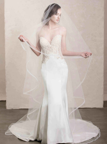 Ilyse Horsehair and Beaded Trimmed Cathedral Veil