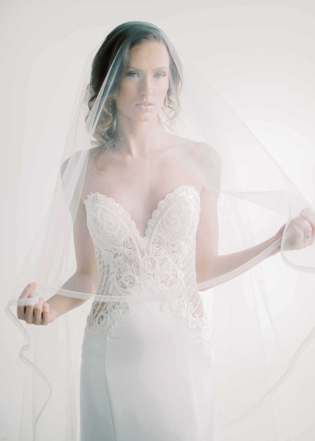 Ilyse Horsehair and Beaded Trimmed Cathedral Veil