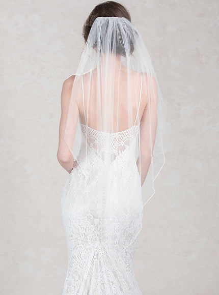 Ivy Pearl Fingertip Veil