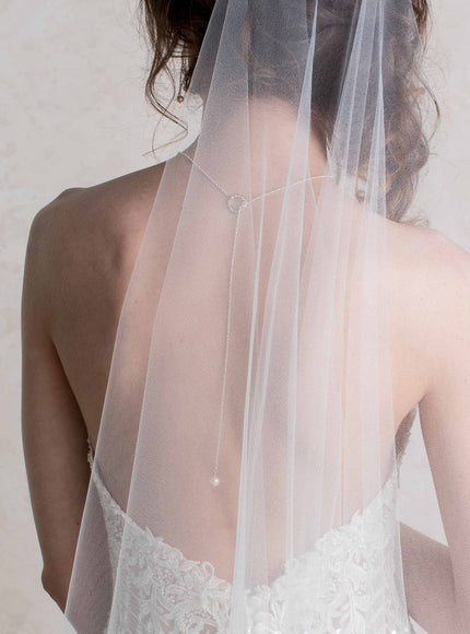 Izzy Pearl Lariat Necklace