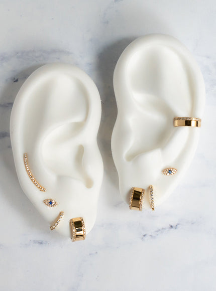 Zoe Lev Thick Diamond Ear Cuff