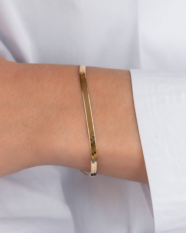 Zoe Lev 14K Gold Herringbone Bracelet