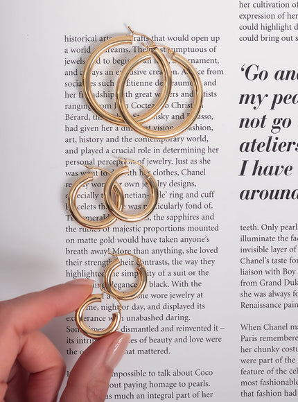 Zoe Lev 14K Gold Medium Thick Hoop Earrings