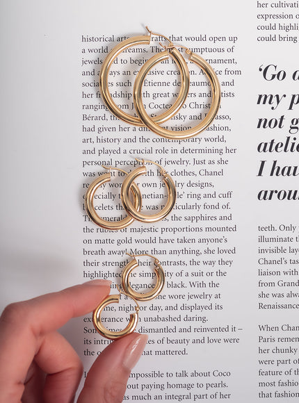 Zoe Lev 14K Gold Small Thick Hoop Earrings