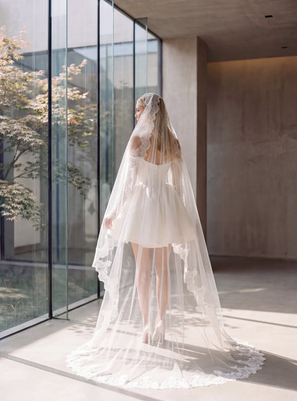 Ellie Belle Kelly Lace Veil