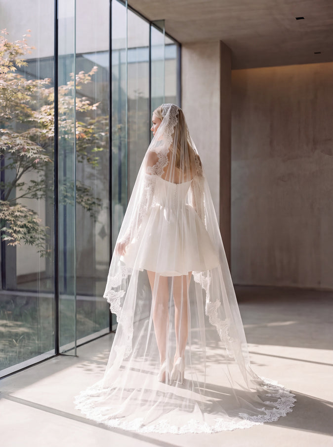 Ellie Belle Kelly Lace Veil