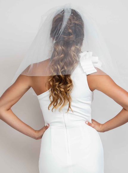 Kiki Short Pearl Bubble Veil