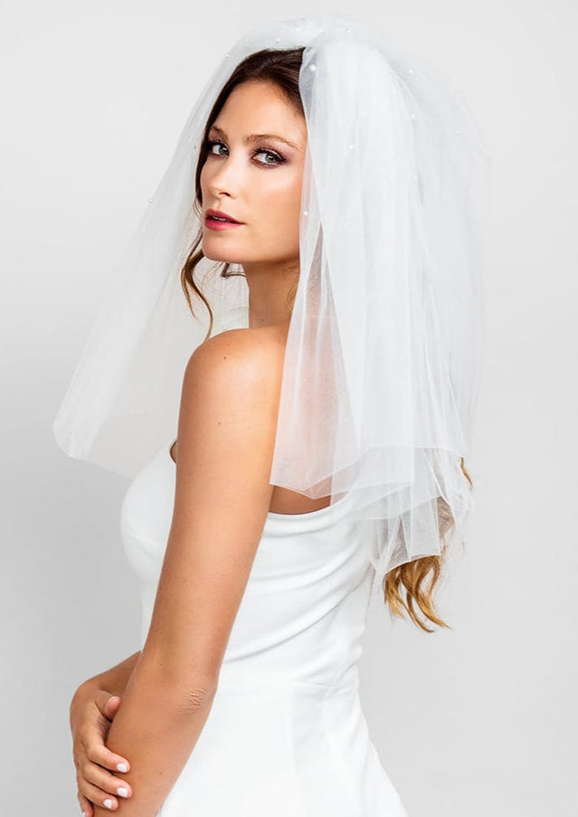 Kiki Short Pearl Bubble Veil