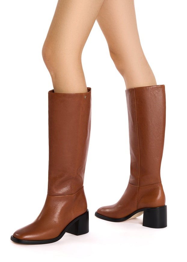 Larroude Ricky Boot In Mocca Leather