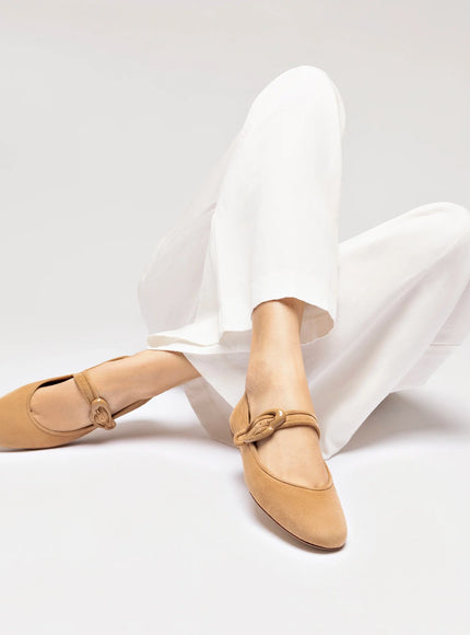 Larroude Verona Ballet Flat In Peanut Suede