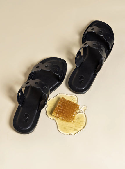 Larroude Florence Flat Mule In Black Leather