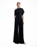 US 2 / Black