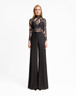 US 2 / Black