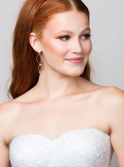Lulu Infinity Pearl Earrings in Silver