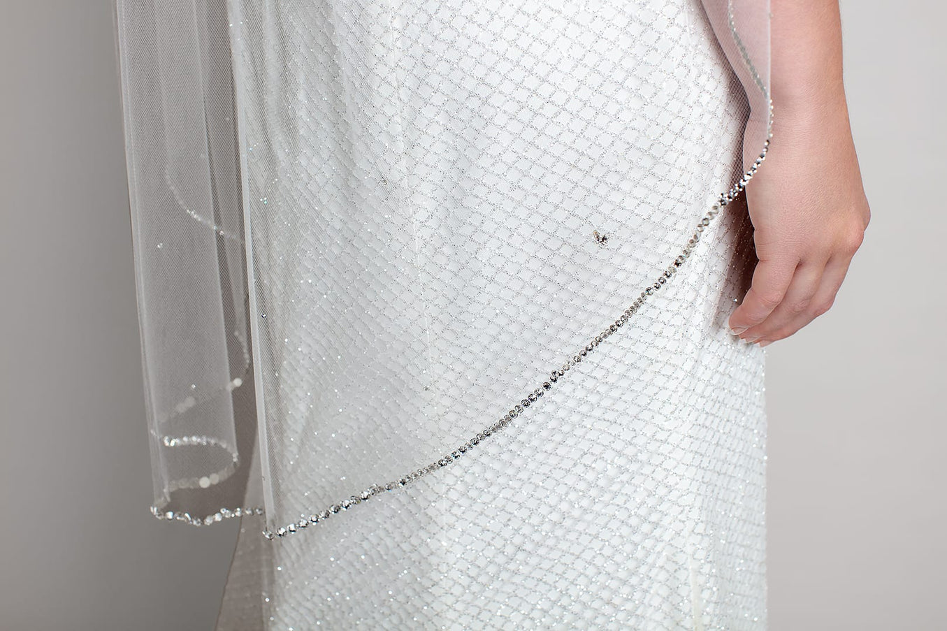 Mimi Fingertip Crystal Veil with Butterflies