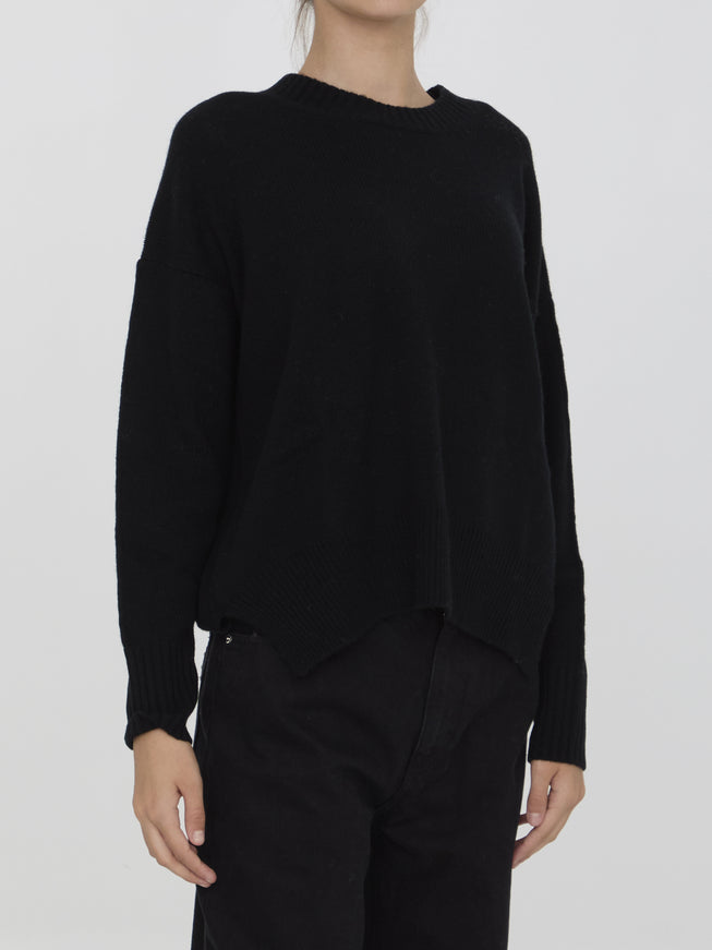 Allude Cashmere Jumper in black, angled front view