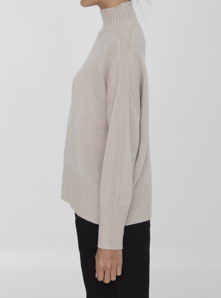 Allude Cashmere Jumper side profile, oversized fit