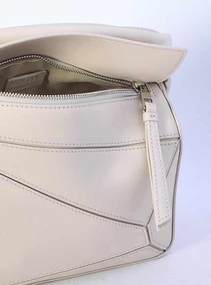 Loewe Small Puzzle Bag In White