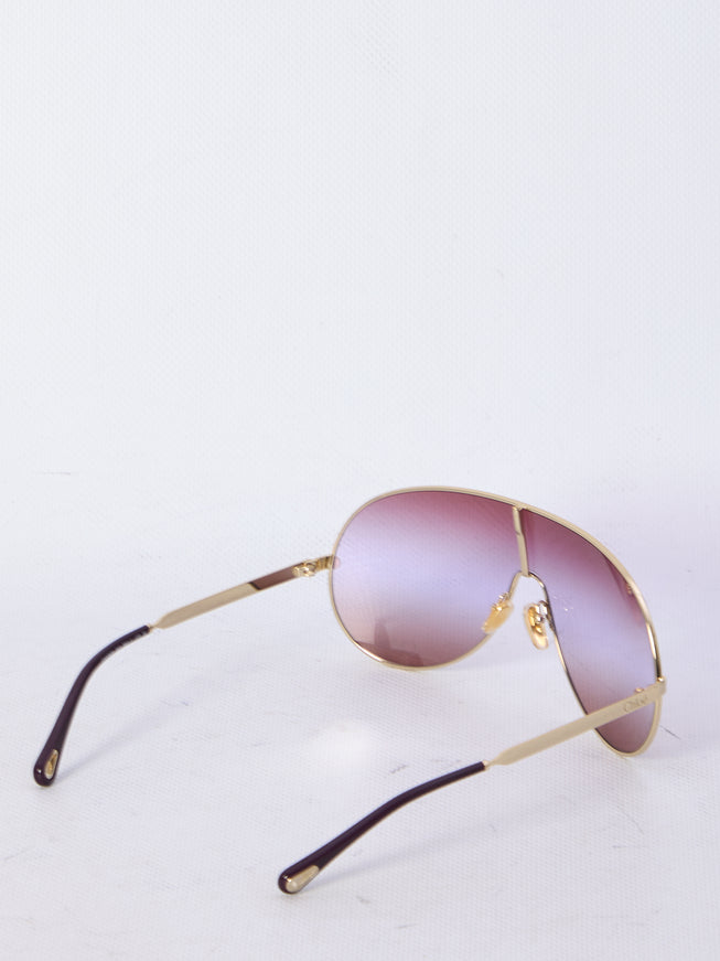 Chloe Aly Sunglasses In Metallic Gold