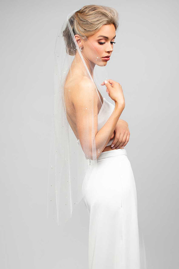Paige Scatter Pearl and Crystal Fingertip Veil