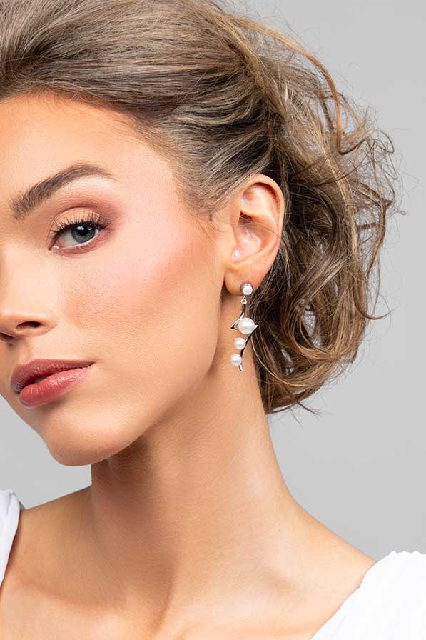 Ariel Taub Paisley Pearl Earrings in Silver