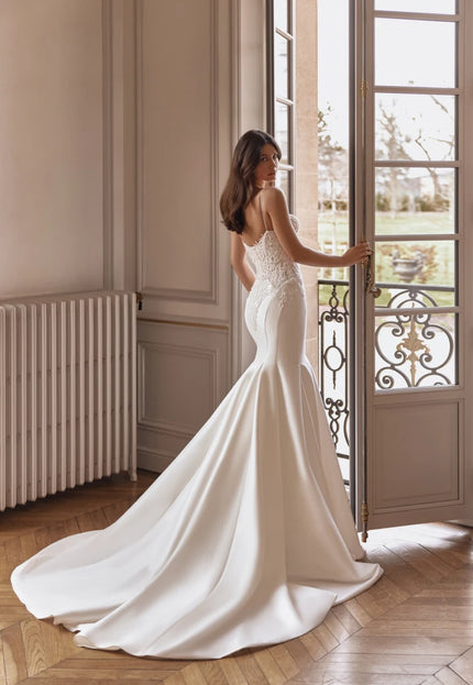 Pollardi Kaira Fitted Mermaid Wedding Dress