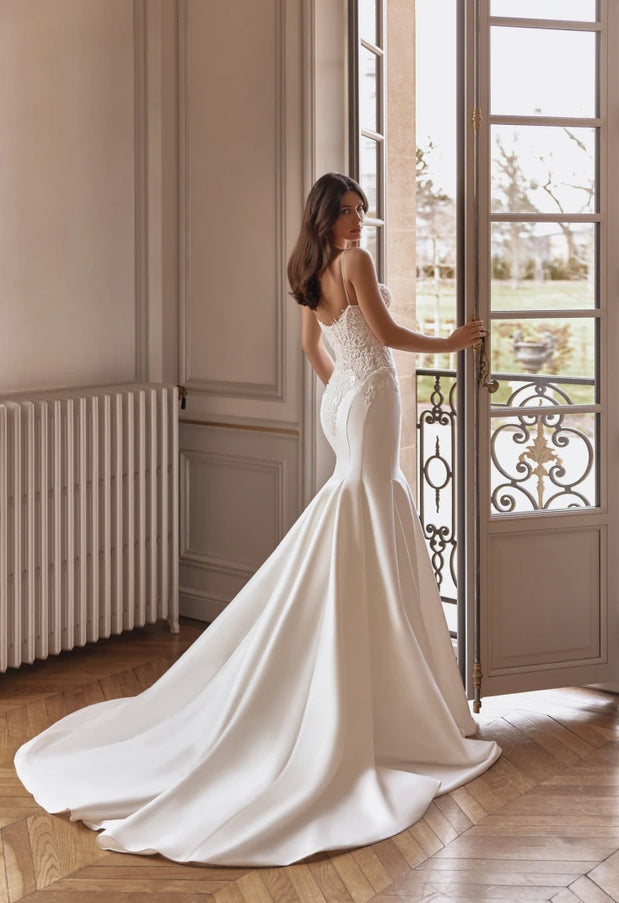 Pollardi Kaira Fitted Mermaid Wedding Dress