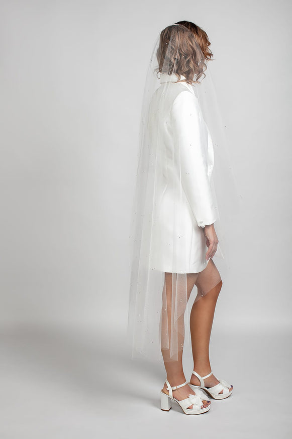 Quincy Scattered Crystal Waltz Veil