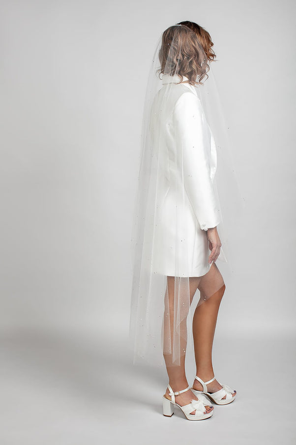 Quincy Scattered Crystal Waltz Veil