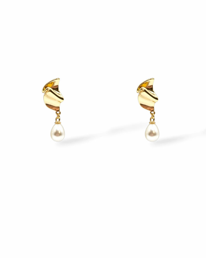 Urbana Pearl Drop Earrings