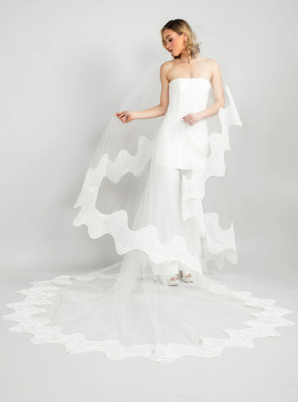 Ariel Taub Valencia Wave Lace Cathedral Veil Sparkle Light Ivory