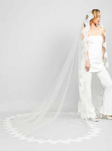 Ariel Taub Venus Wave Lace Veil Ivory
