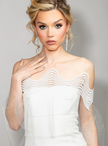 Vivian Lace Capelet