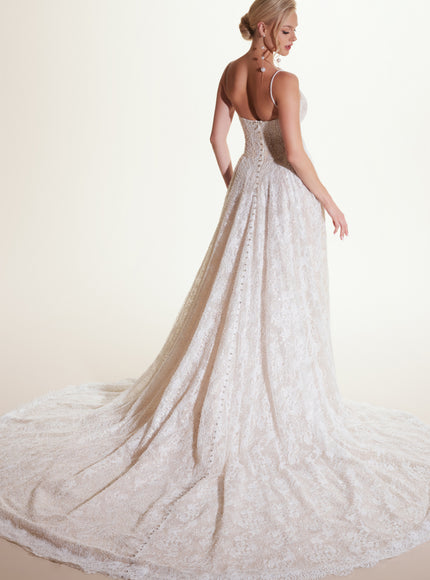 Yumi Katsura Vontria Lace Wedding Dress