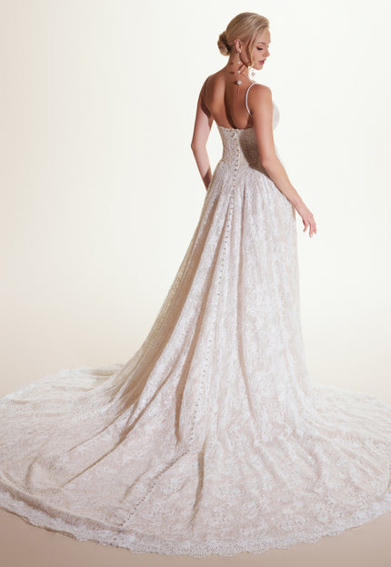 Yumi Katsura Vontria Lace Wedding Dress