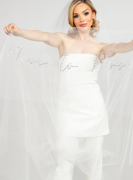 Vows "Miss to Mrs" Veil