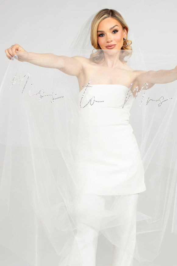 Ariel Taub Vows "Miss to Mrs" Veil