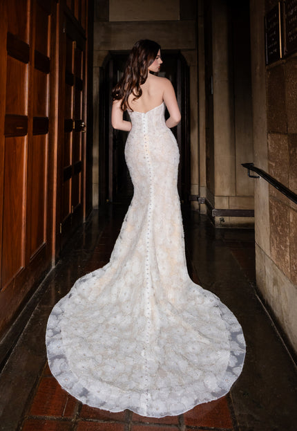 Yumi Katsura Wallace Beaded Lace Wedding Gown