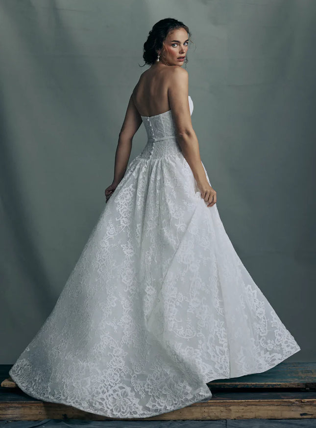 Anne Barge Albertine Chantilly Lace Wedding Gown