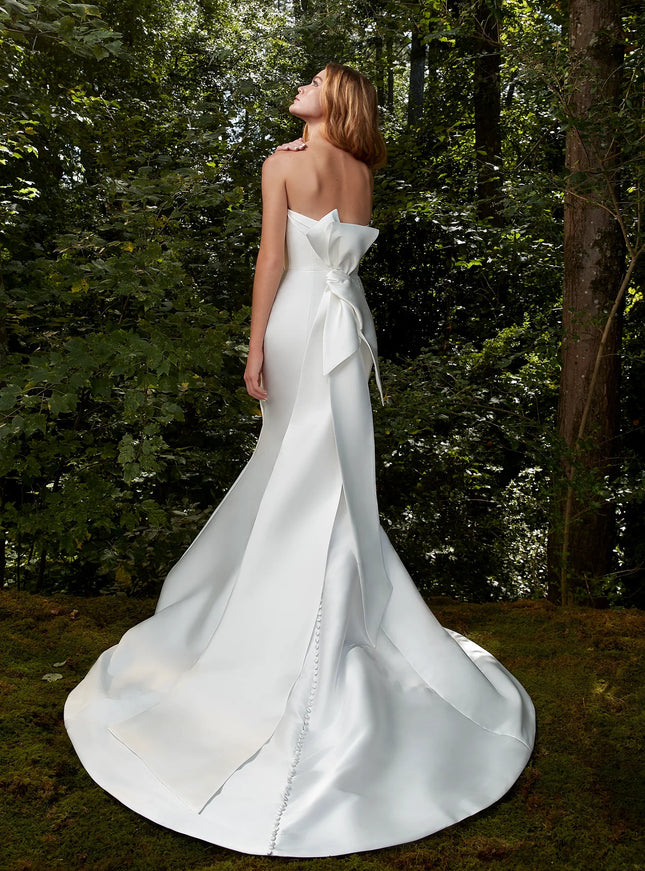 Anne Barge Bisous Wedding Dress