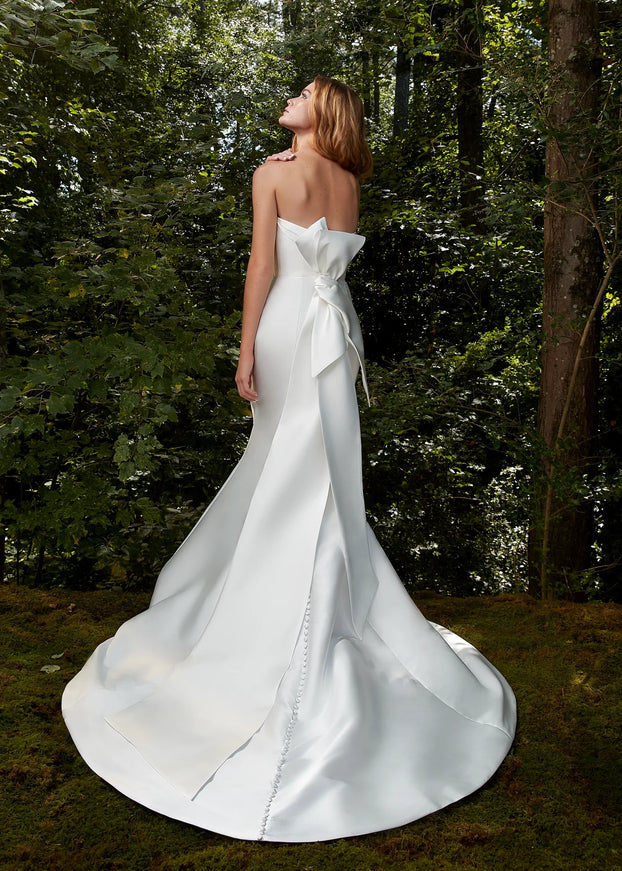 Anne Barge Bisous Wedding Dress