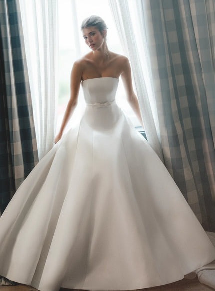 Anne Barge Loyola Wedding Gown