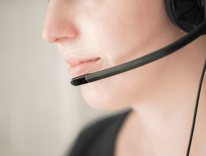 customer service agent on call