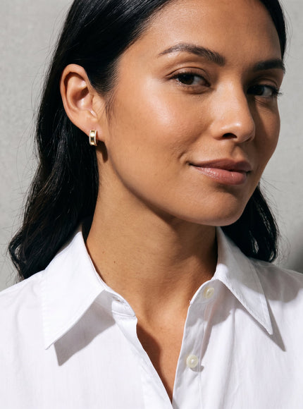 Zoe Lev Diamond Thick Huggie Earrings