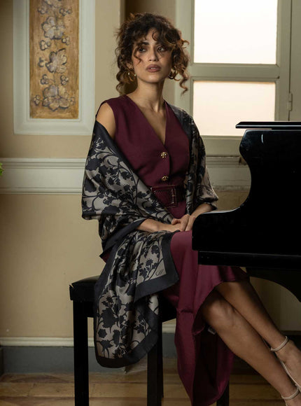 Elizabetta Regina Silk Scarf Shawl - Pearl Black